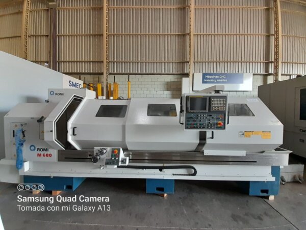 ROMI M680- Torno Horizontal CNC