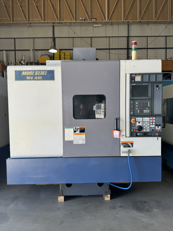 Mori Seiki MV-40E - Centro de mecanizado vertical