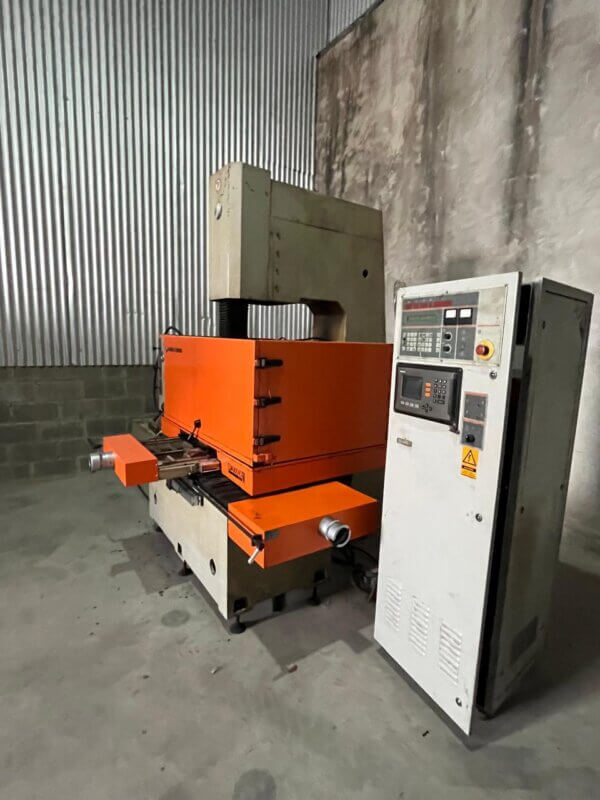 Charmilles EDM 900NC - Electroerosionadora de penetración