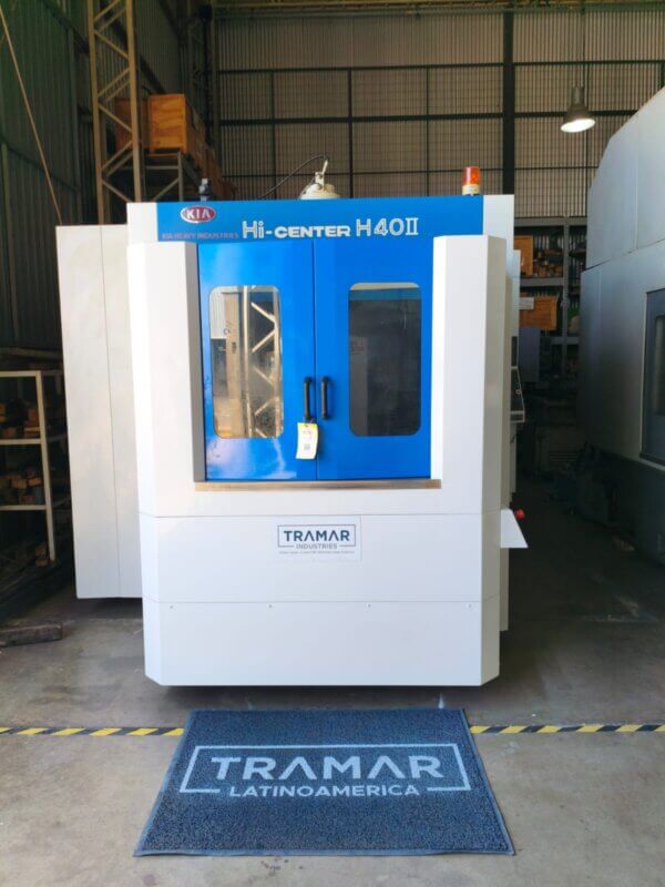KIA  Hi-center H40II- Centro de Mecanizado CNC